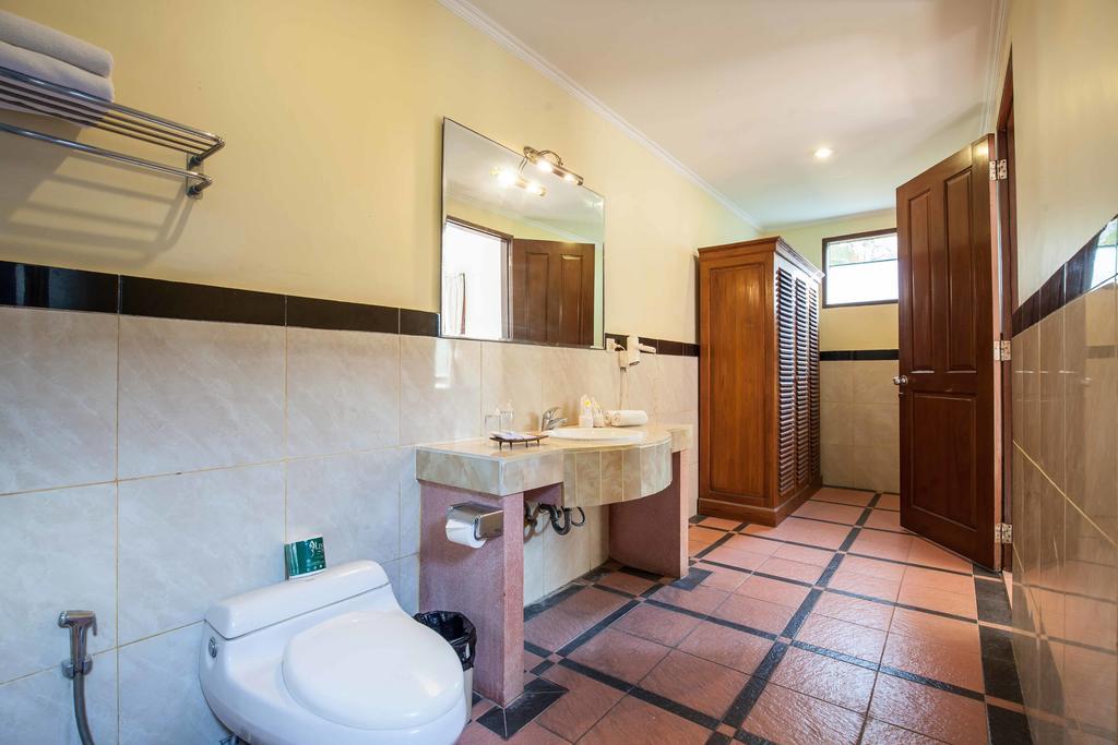 Putri Bali Villa Seminyak Habitación foto