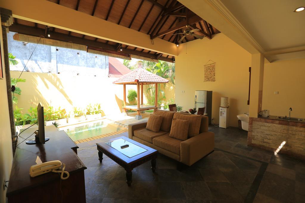 Putri Bali Villa Seminyak Exterior foto