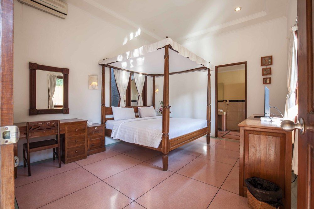 Putri Bali Villa Seminyak Exterior foto
